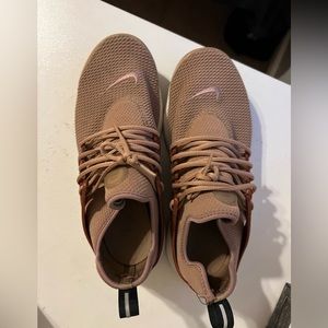 Women’s Nike Presto size 8